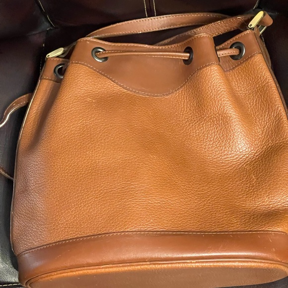 Burberry Tan Leather Shoulder Bag - Picture 4 of 10
